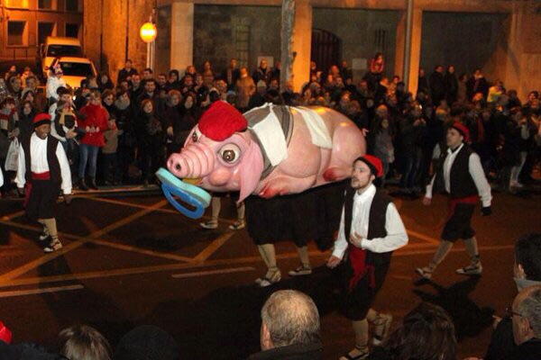 Lo Tossino repetirà la recollida de xumets durant la cavalcada de reis a Tàrrega