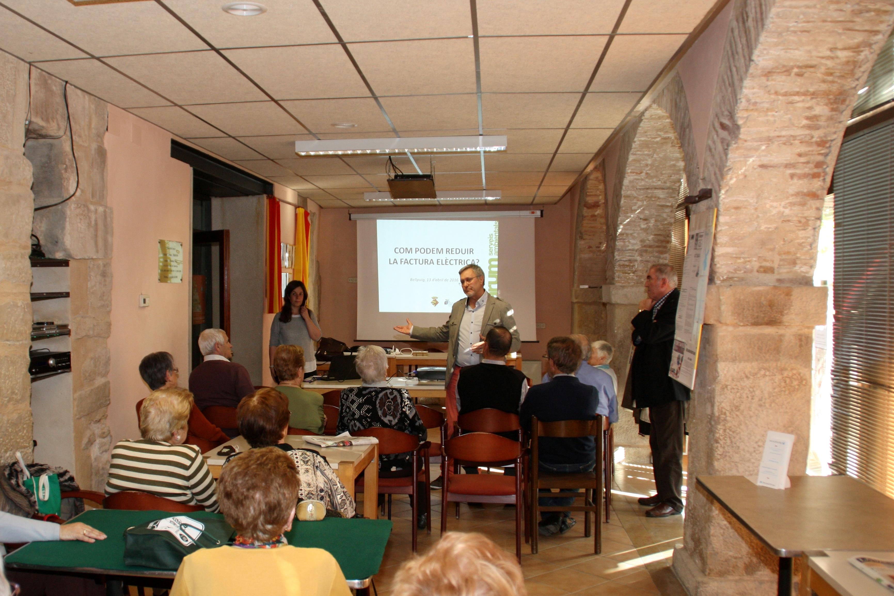 Bellpuig presenta el Servei d’assesorament de la factura elèctrica
