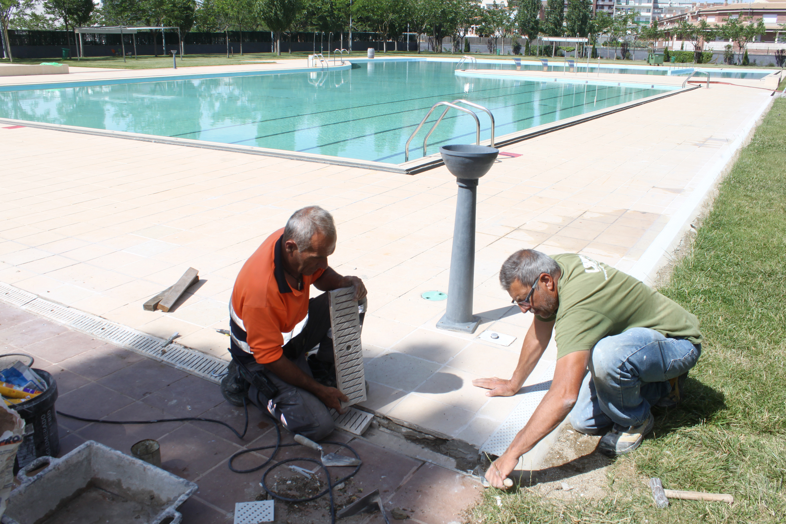 Tàrrega enllesteix els preparatius per obrir la temporada de les piscines municipals d’estiu el dissabte 10 de juny   