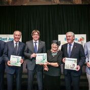 El President Puigdemont, la Pilarín Bayés i Borges presenten la col•lecció de llibres de Festes i Tradicions de Catalunya