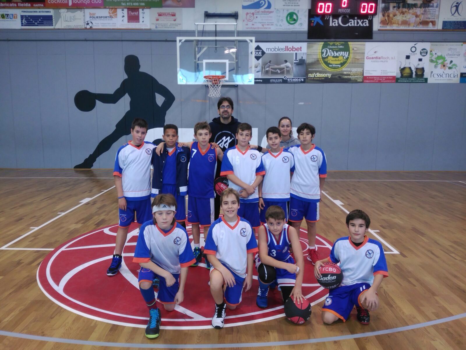 Els mini de bàsquet masculí del Club Natació Tàrrega, subcampions de la categoria