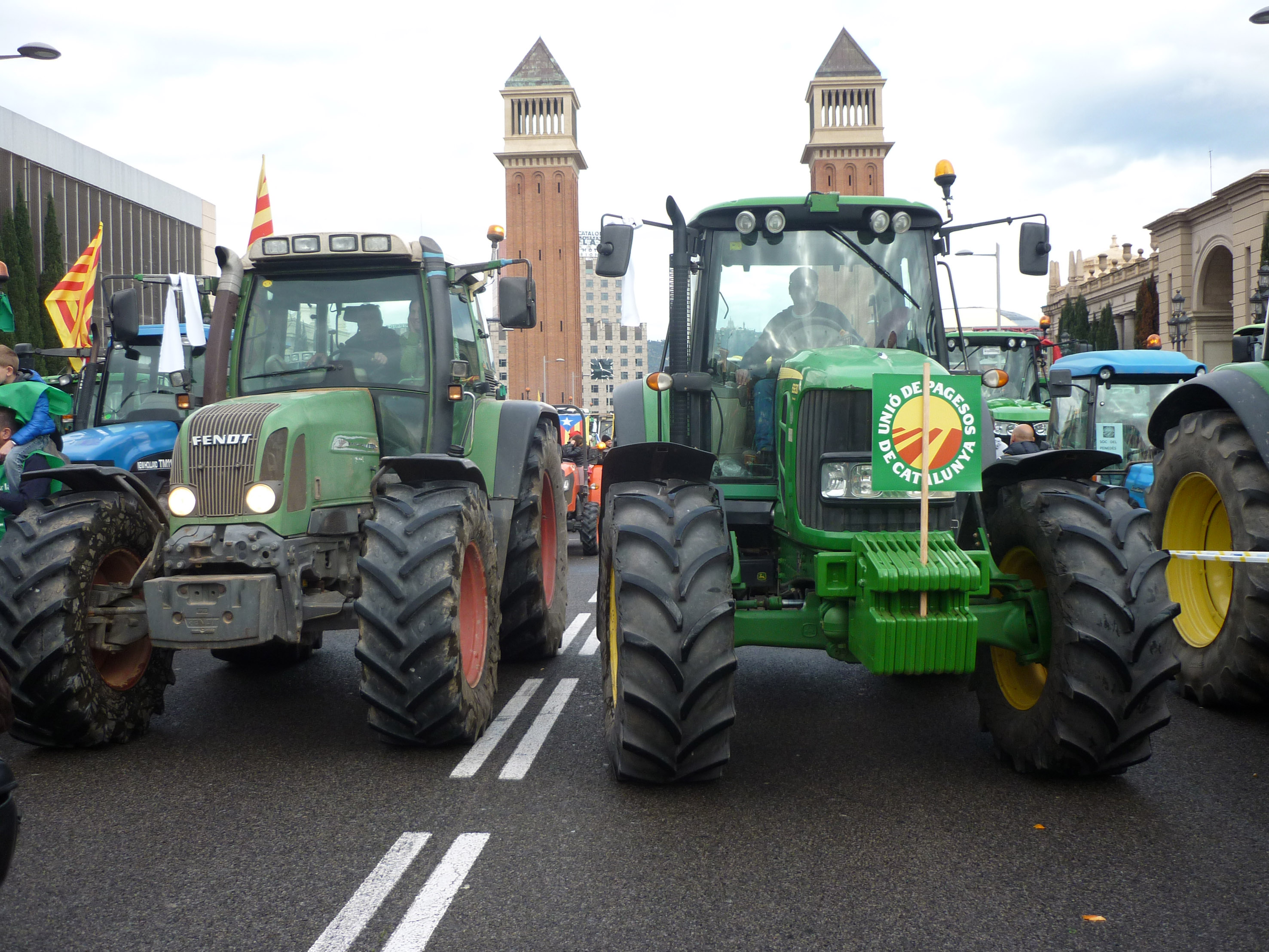 Més de 500 tractors ocupaven Barcelona amb la marxa pagesa