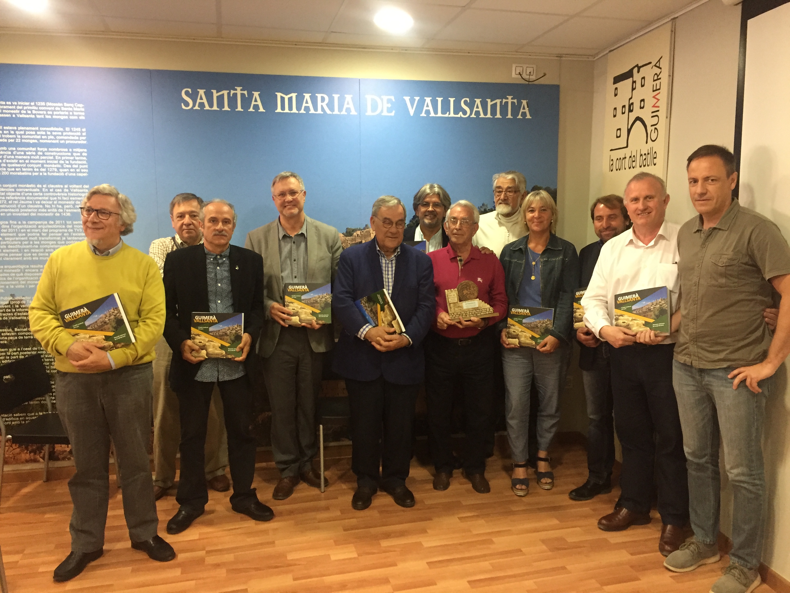 Presenten un llibre que és un recorregut pel nucli medieval de Guimerà. ” Guimerà I Vallsanta