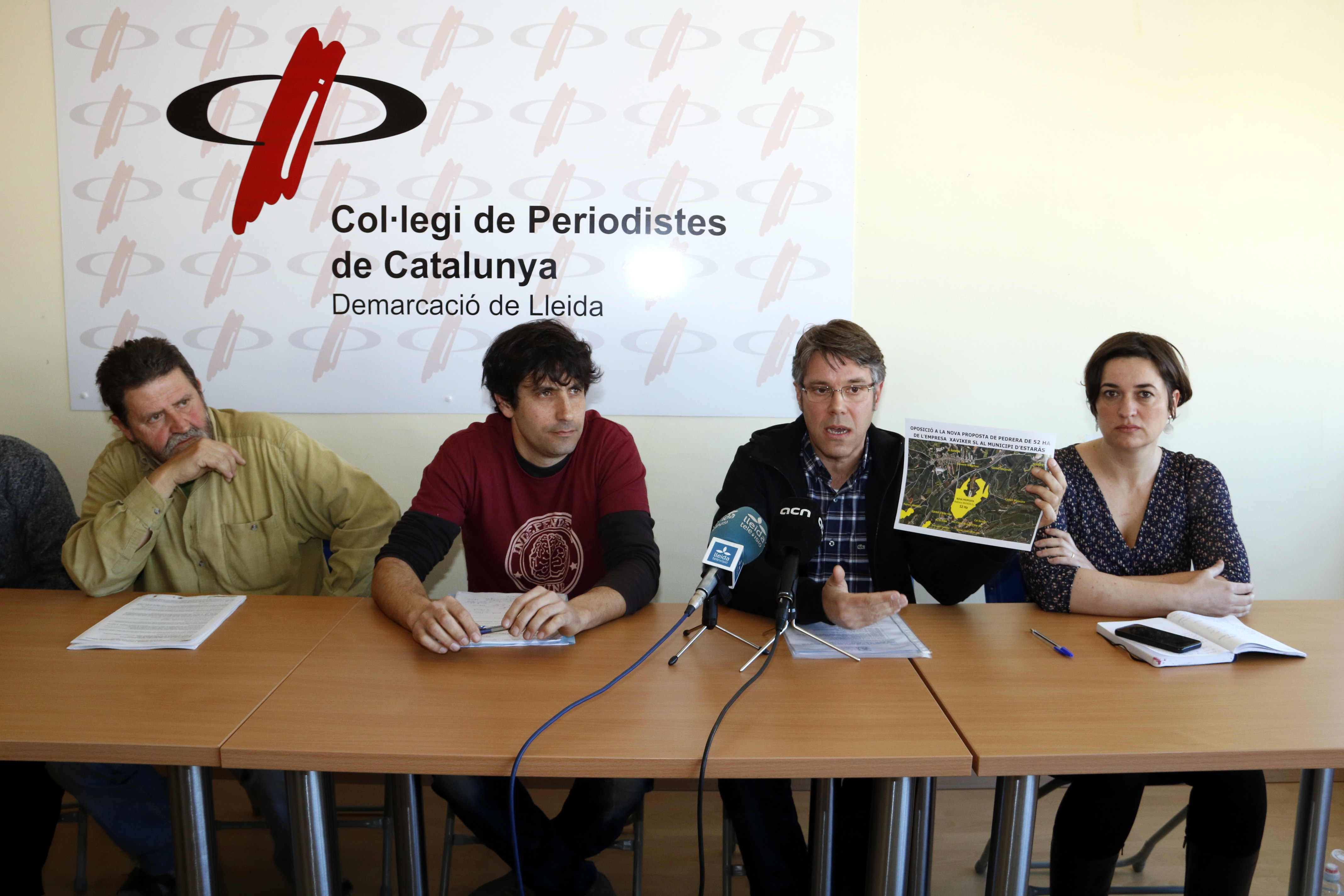 Front comú d’Ajuntament, veïns i entitats per exigir al Govern que aturi el projecte de la pedrera Malacara d’Estaràs