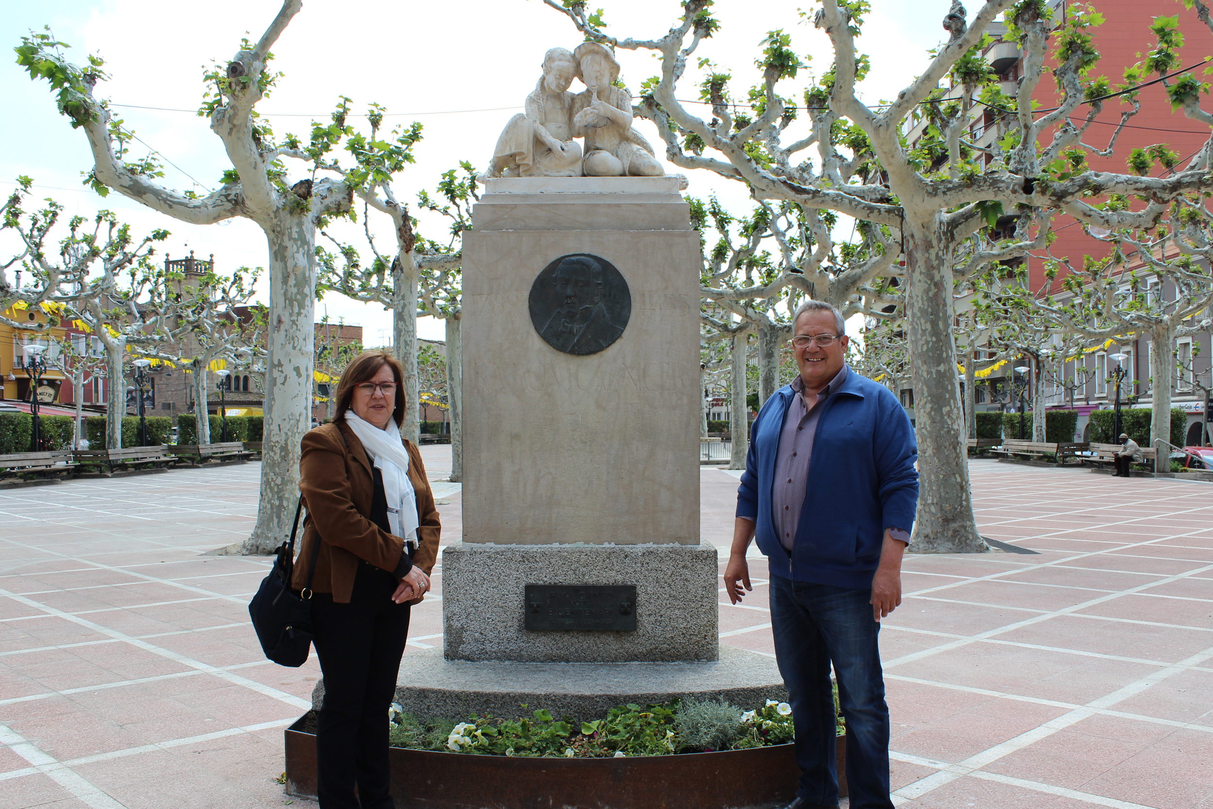 L’Ajuntament de Tàrrega restaura el monument dedicat al compositor local Ramon Carnicer, a la plaça del Carme