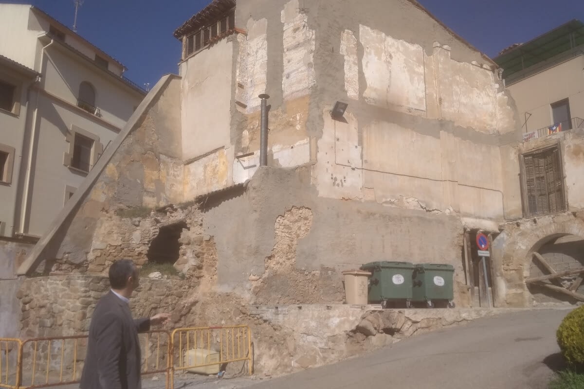 L’Ajuntament d’Agramunt enderrocarà tres cases del centre històric
