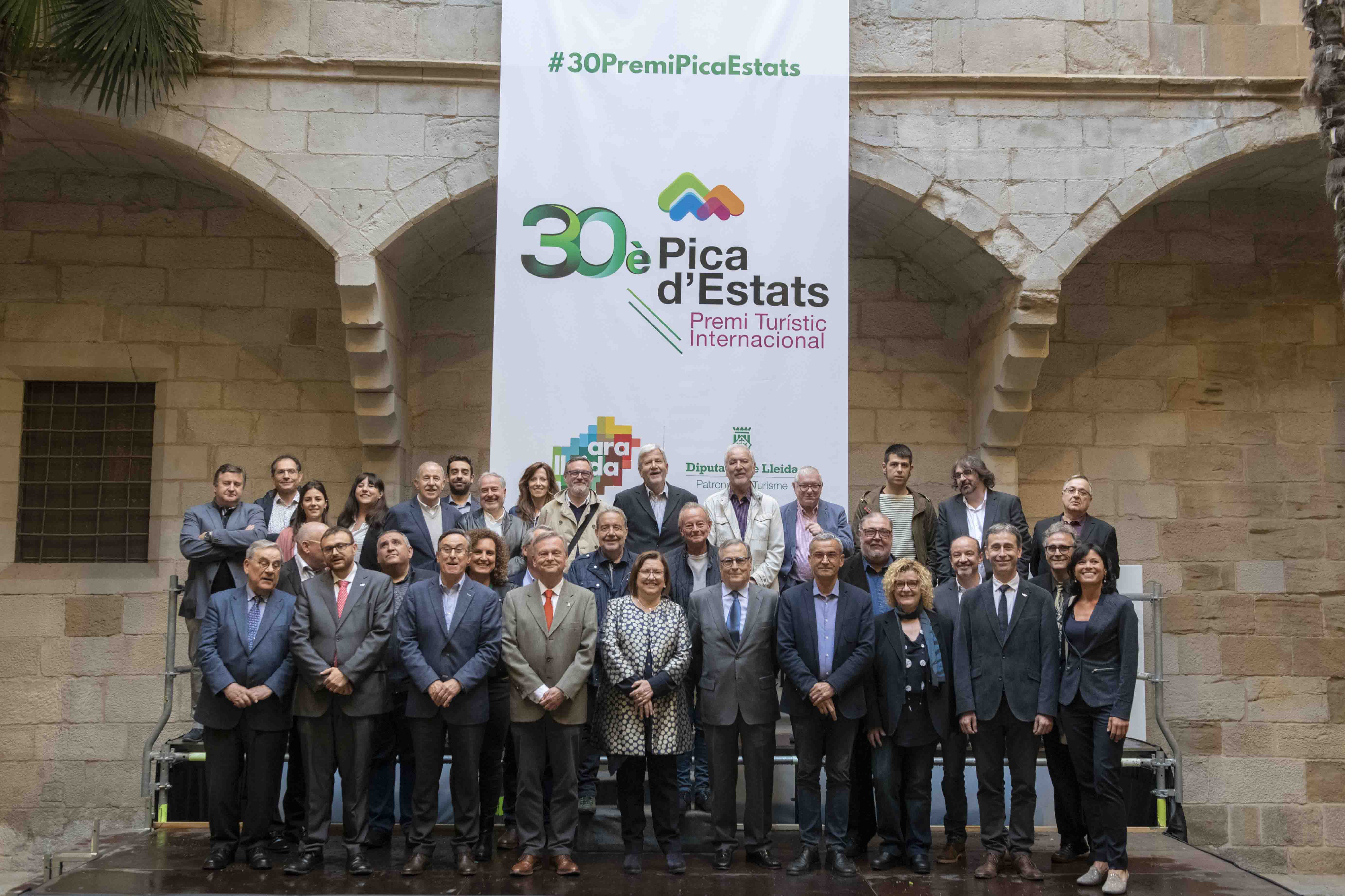 La Diputació de Lleida lliura el 30è Premi ‘Pica d’Estats’ i ret un homenatge a tots els membres del jurat