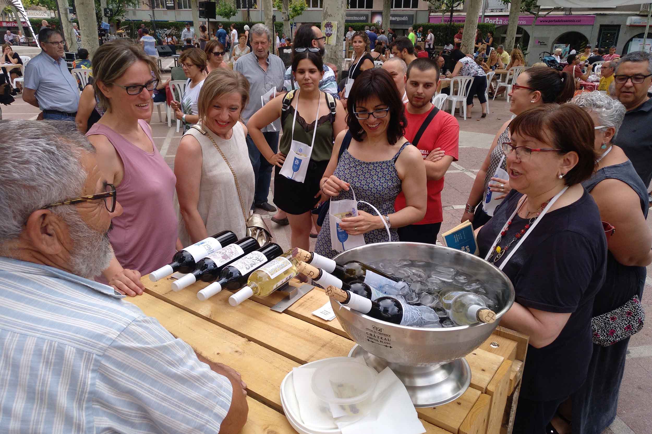 Tàrrega celebra  la festa gastronòmica “Vins i Marinada” amb la participació de 9 cellers de la Vall del Corb
