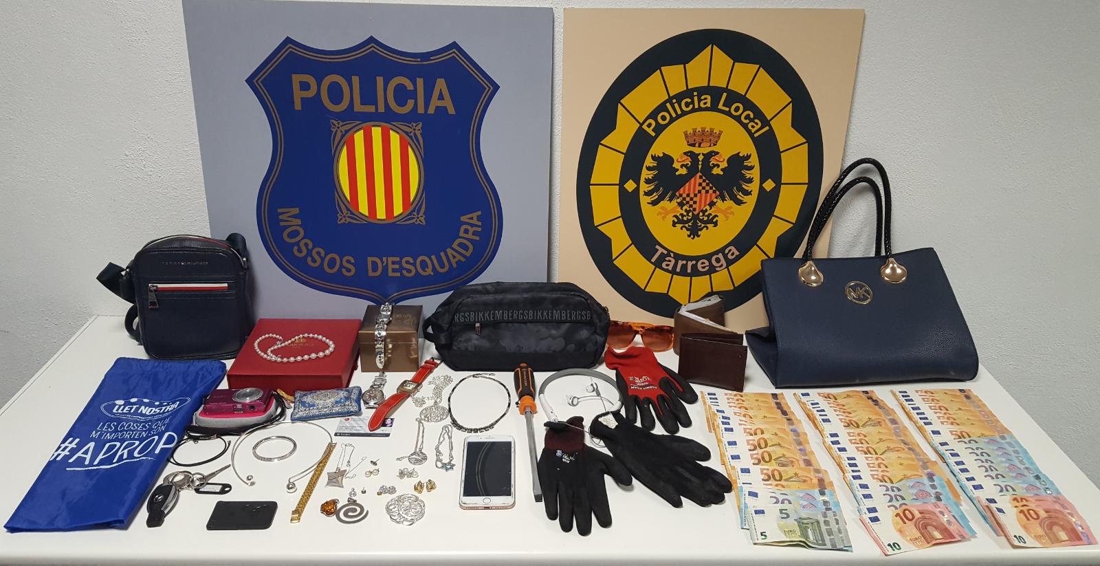 Els Mossos d’Esquadra i la Policia Local de Tàrrega detenen tres homes per robatoris en domicilis