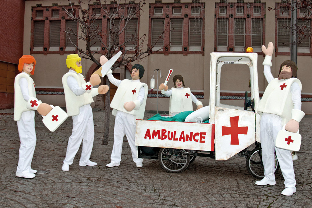 Clicks-Ambulance-Cie-screen