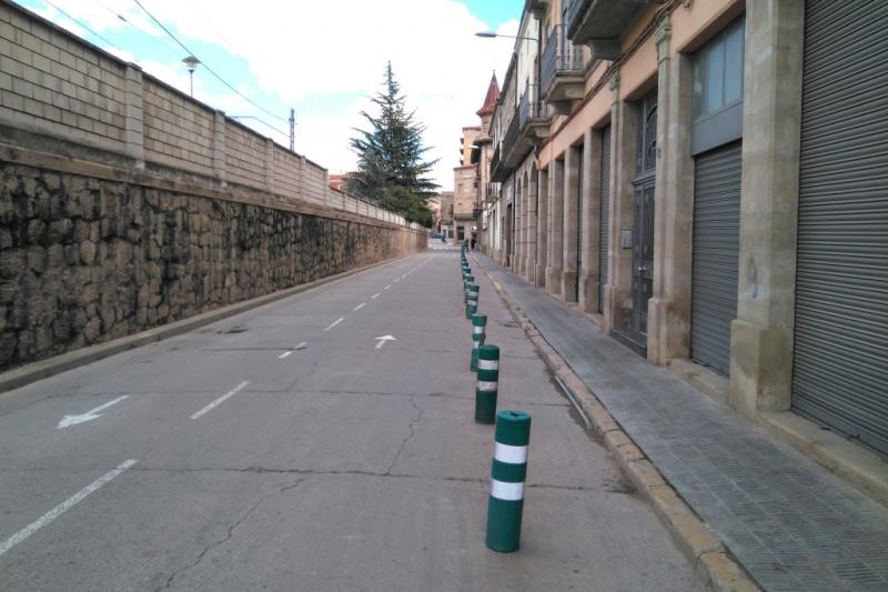 Fesomia actual del carrer del Segle XX &middot; T&agrave;rrega