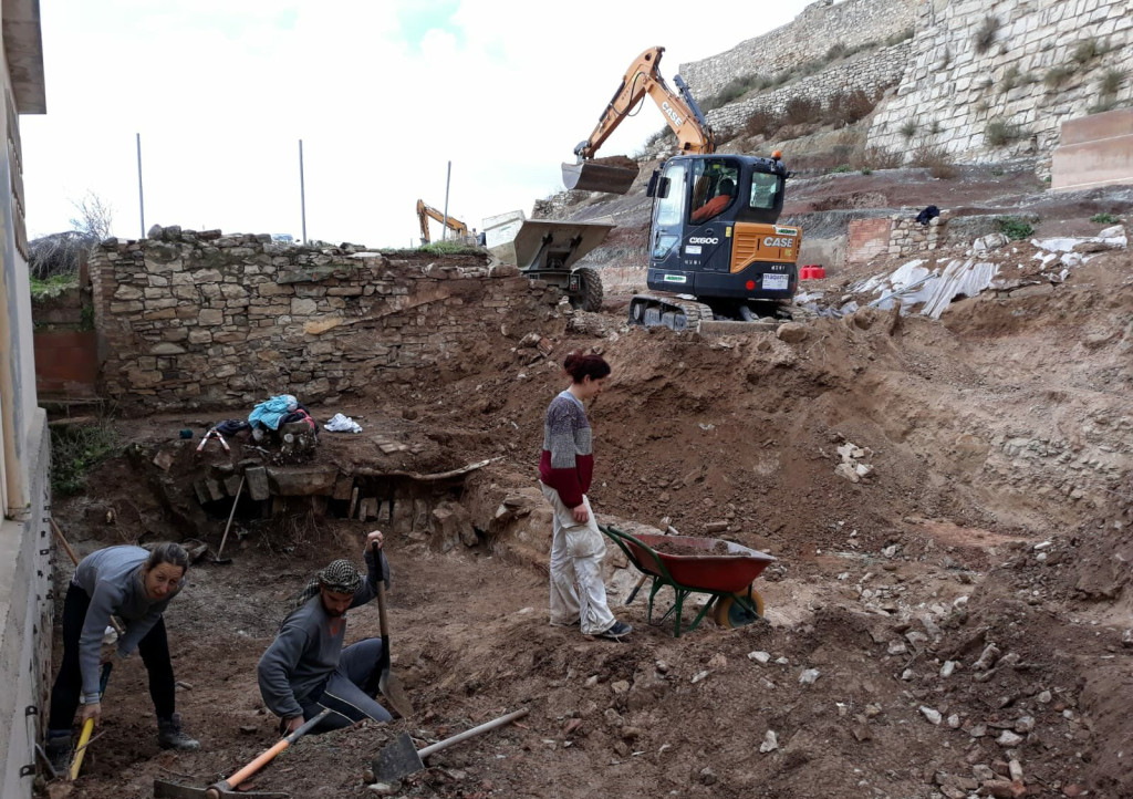 Nova fase d'excavacions a l'entorn del castell medieval de Tàrrega