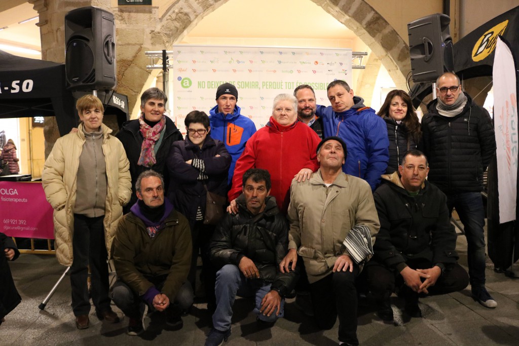 Raul Arenas amb les persones Alba