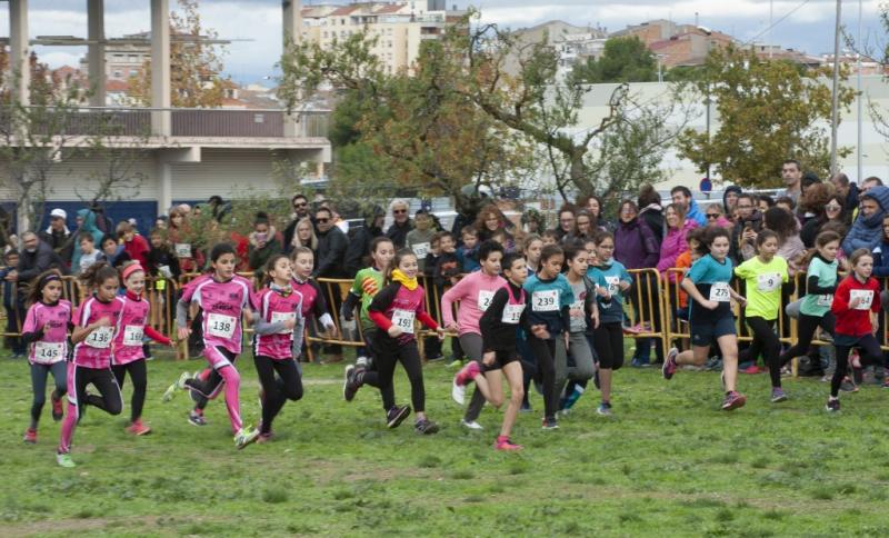 Una de les curses disputades al 26&egrave; Cros Intercomarcal de T&agrave;rrega &middot; Foto Jaume Sol&eacute;