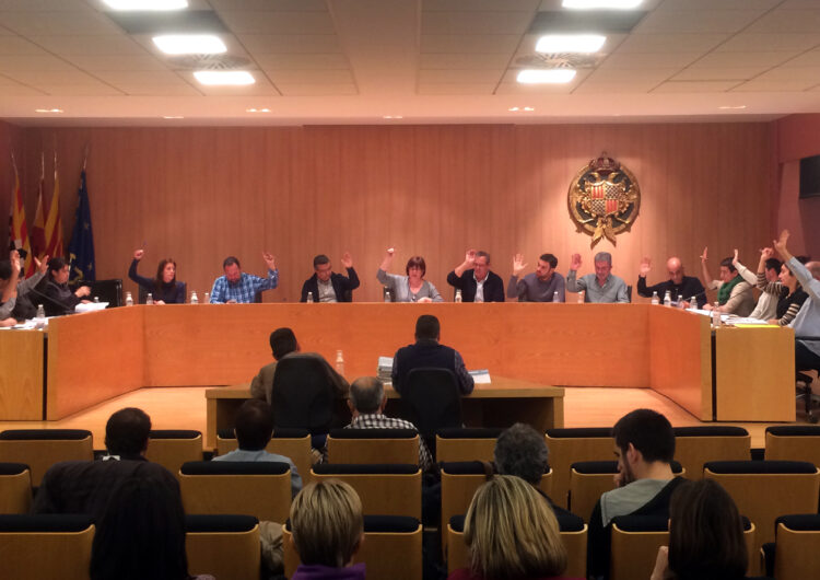 L’Ajuntament de Tàrrega destinarà a ajuts socials el 20% de les retribucions assignades als grups municipals