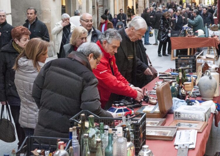 El mercat d’antiguitats i de les arts de Tàrrega torna aquest dissabte amb una desena de paradistes