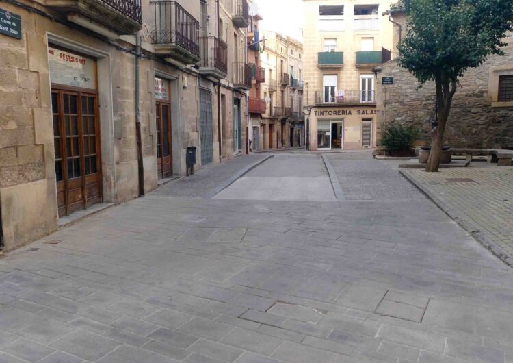 Tàrrega renovarà les lloses malmeses del paviment situat a la cruïlla dels carrers Urgell i Sant Joan a partir del dilluns