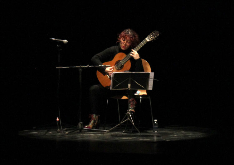 La guitarrista Maria Ribera rememora la vida i l’obra del mestre Emili Pujol en un aplaudit concert a Tàrrega