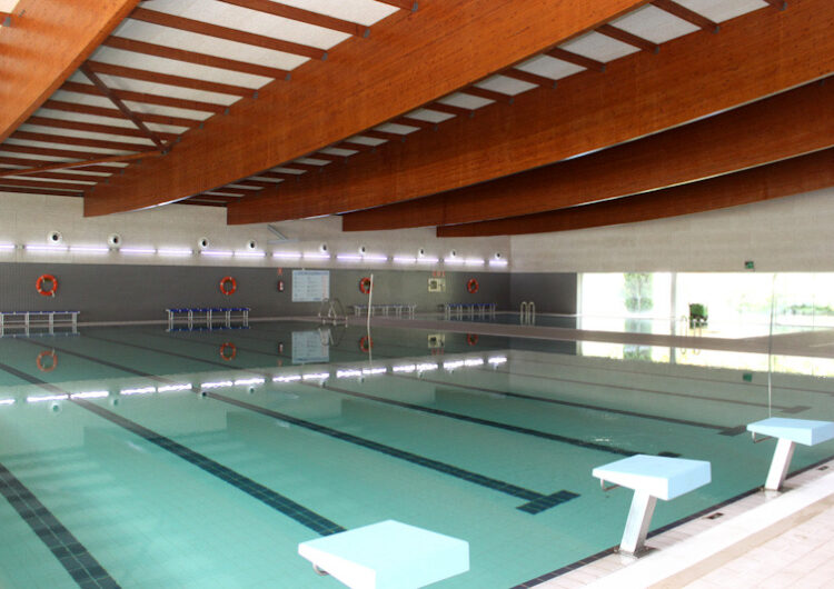 La piscina coberta municipal de Tàrrega assoleix els 795 abonaments en el primer mes de funcionament i posa en marxa cursets de natació