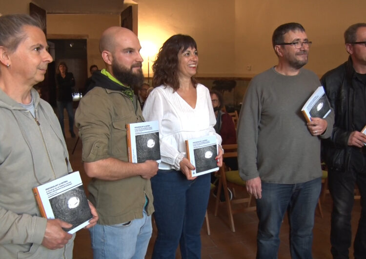 Tàrrega enceta el Sant Jordi amb la presentació d’un llibre sobre l’antic pou de gel