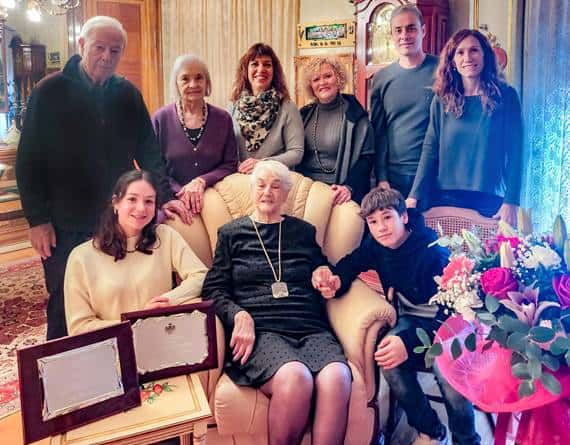 Homenatge a Dolors Bonet Bonet, veïna de Tàrrega, amb motiu del seu 100è aniversari