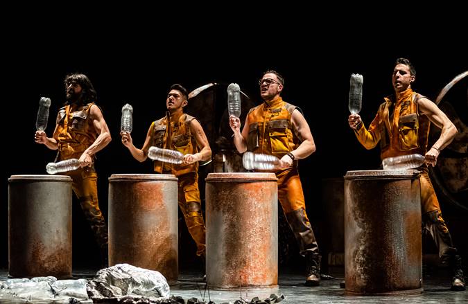 El cicle musical Tàrrega Sona 2024 continua el divendres 23 de febrer amb un nou espectacle sorgit de l’aliança entre el grup Yllana i Töthem Company