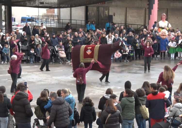 La cultura popular més gamberra omple els carrers de Tàrrega