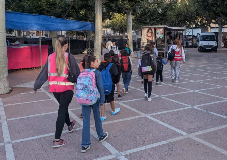 Tàrrega impulsa una nova edició del servei gratuït d’acompanyament d’infants a l’escola