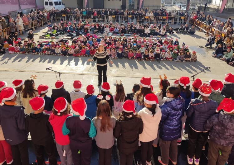 Els carrers i places de Tàrrega s’omplen de cançons de Nadal amb les veus de l’alumnat d’Infantil i Primària