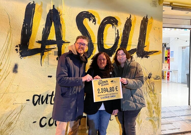 La Soll entrega 2.600 euros a La Gatera de Tàrrega per a un projecte d’esterilització de gats de carrer