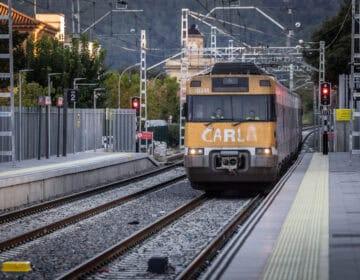 El servei de Rodalies de Catalunya, totalment suspès fins que es confirmi la “seguretat” a tota la xarxa
