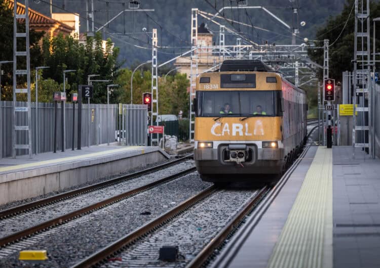 El servei de Rodalies de Catalunya, totalment suspès fins que es confirmi la “seguretat” a tota la xarxa