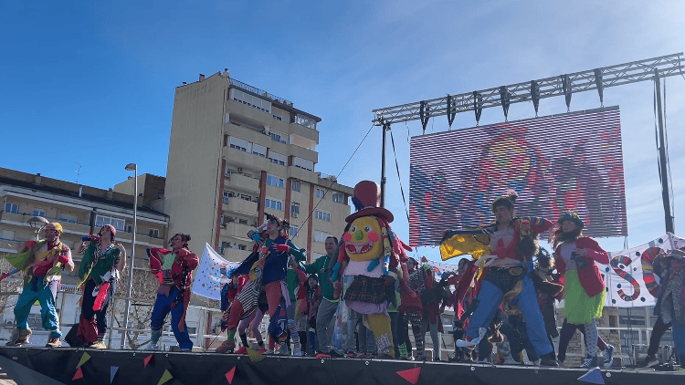Els Poca-soltes abaixen el teló del Carnestoltes de Tàrrega