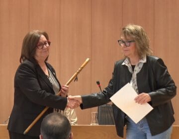 Prospera la moció de censura a Tàrrega i Rosa Maria Perelló torna a ser alcaldessa