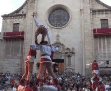 Esclat de cultura tradicional a Tàrrega amb l’exhibició de balls populars de l’Eixida