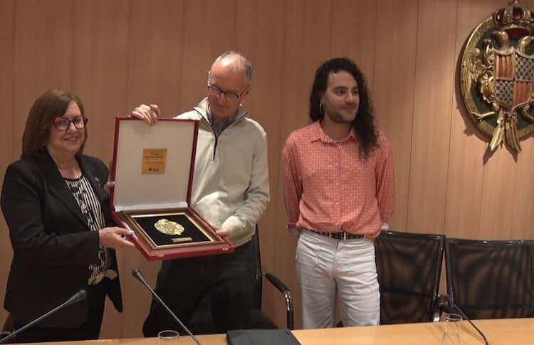 El pintor Magí Puig dona el tret de sortida a la Festa Major de Tàrrega