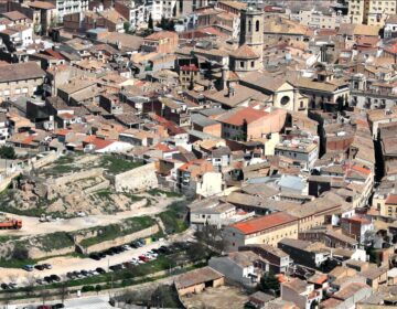 L’Ajuntament de Tàrrega impulsa un pla de manteniment urbà al barri del Castell en resposta a les demandes veïnals