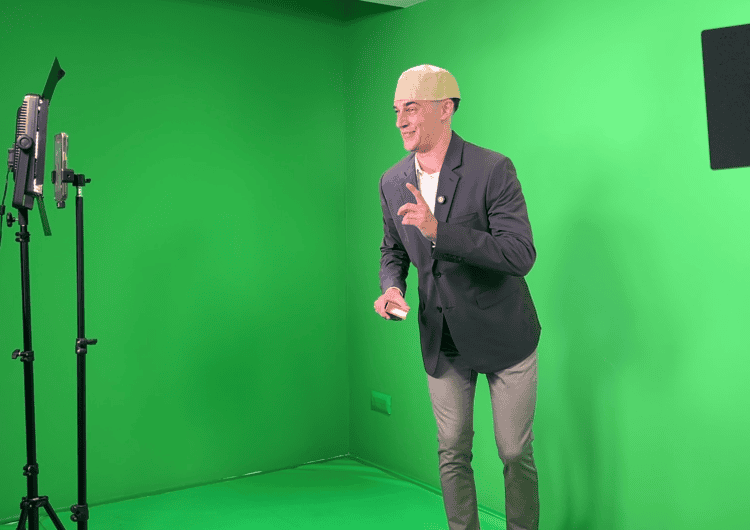 L’humor en català de Cesc Sarri triomfa a Instagram i TikTok