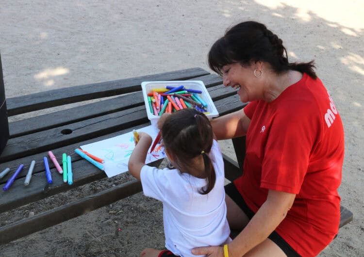 Quàlia alerta que la manca de transport limita la participació d’infants amb necessitats especials als casals d’estiu